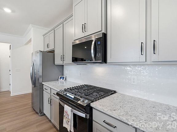 5th image of 4480 Family Trail Dr