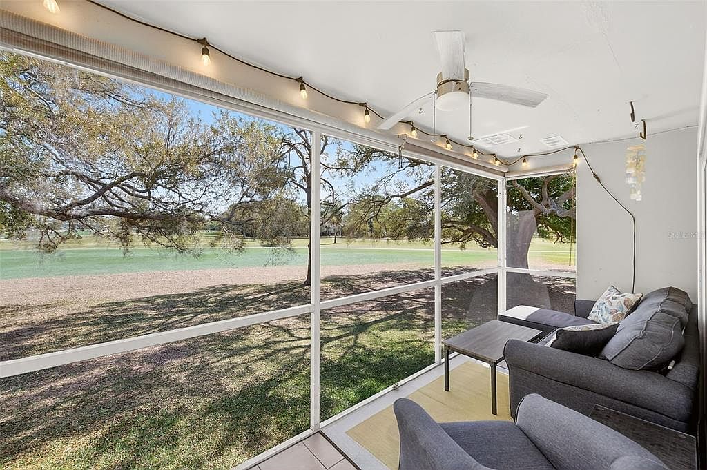 38 Country Club Dr #38