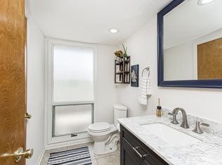 1056 E Lakeview Dr, Baton Rouge, LA 70810