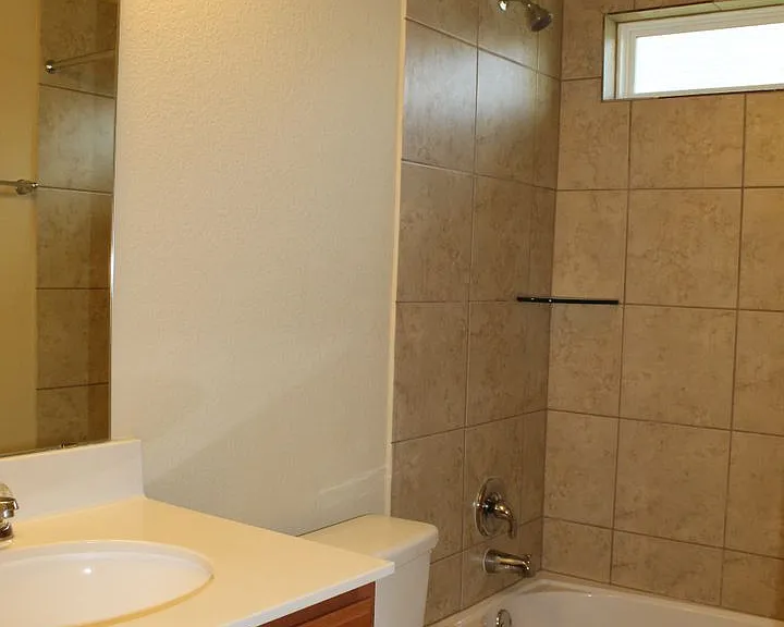 1104 Jamestown Dr — Photo 19