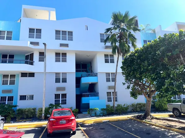 409 Cond Chalets De La Plz, Vega Baja, PR 00693