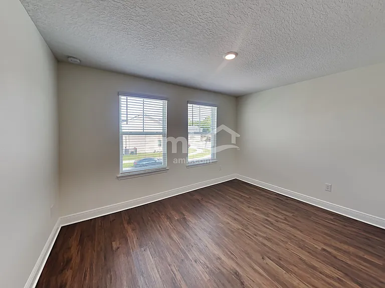 22435 Bellini Cir — Photo 24