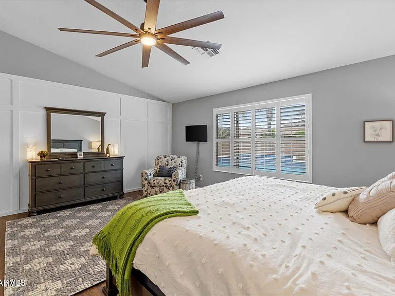 15257 W Hearn Rd — Photo 15