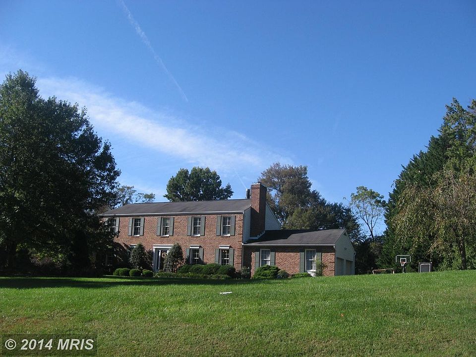 Exterior (Front)