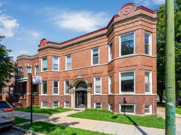 2703 N Sacramento Ave #2, Chicago, IL 60647