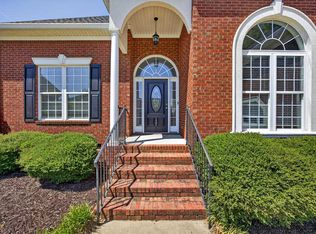 137 Royal Lythan Dr, Lexington, SC 29072