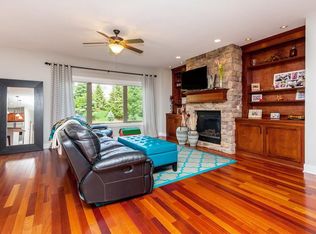 930 SE Bluegrass Cir, Waukee, IA 50263