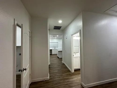 15238 W Custer Ln Photo 1