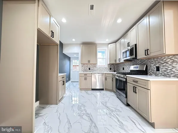 5139 N Sydenham St, Philadelphia, PA 19141