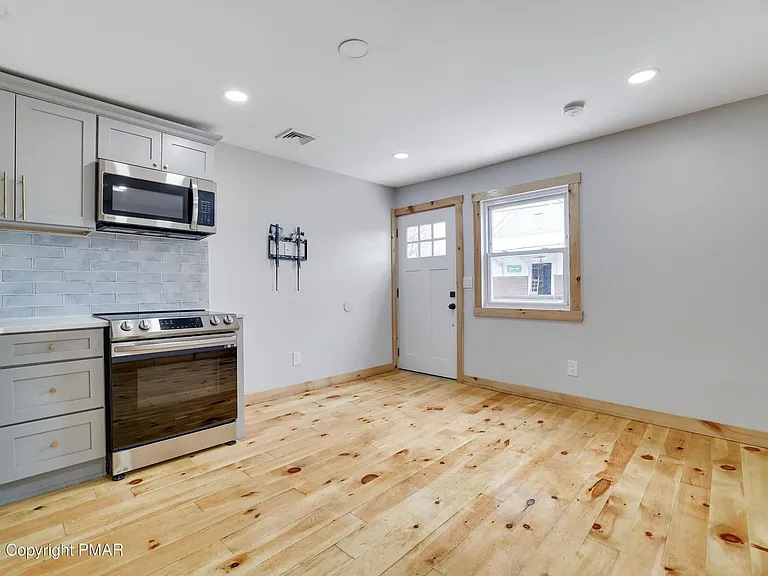 314 Main St #2 — Photo 2