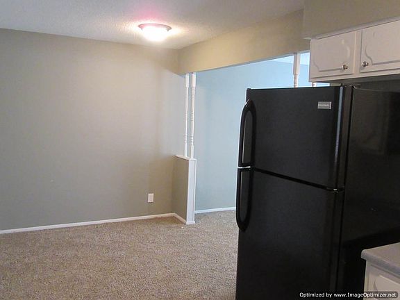 5th image of 4733 Norton Ave