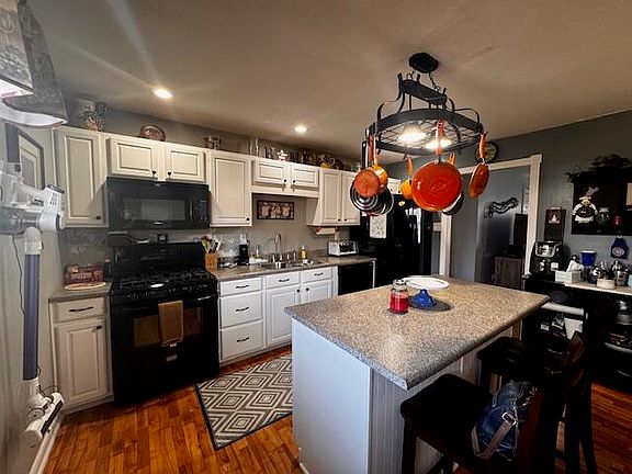 5th image of 411 Prescott Rd