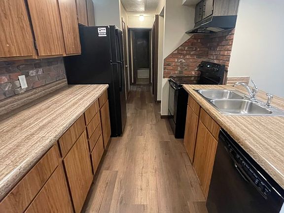 2nd image of 2724 27th St #2624-A