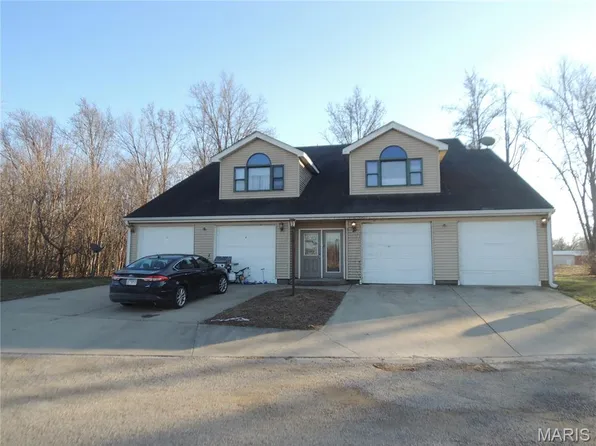 35 Saint Thomas Ave, Keyesport, IL 62253