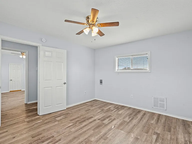 228 Orange St — Photo 15