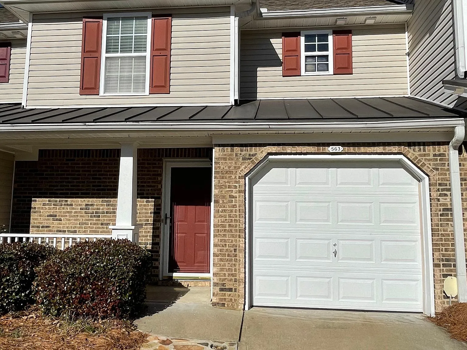 563 Fox Creek Xing — Photo 4