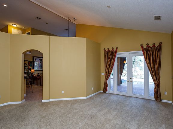3rd image of 9542 Westover Club Cir