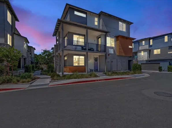 151 Spectrum Ln, Hayward, CA 94544