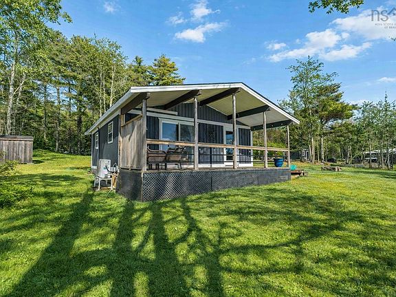 2nd image of 121 Dauphinee Rd