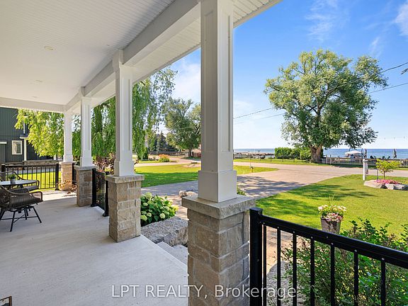 5th image of 165 Lake Dr E