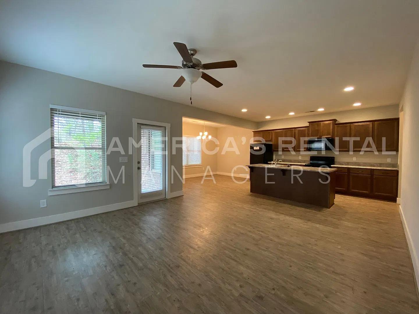 Townhome for rent in Gardendale Available to View Now Available to View with a 48 Hour Notice! — Photo 3