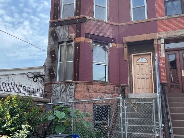 18 Agate Court, Brooklyn, NY 11213