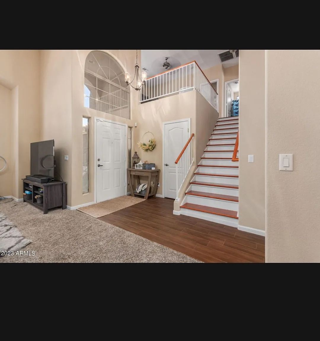 4 bed, 2406 sqft, $3,200 — Photo 3