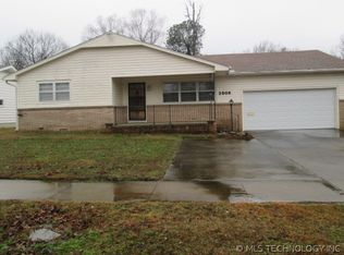 2509 Hilltop Ave, Muskogee, OK 74403