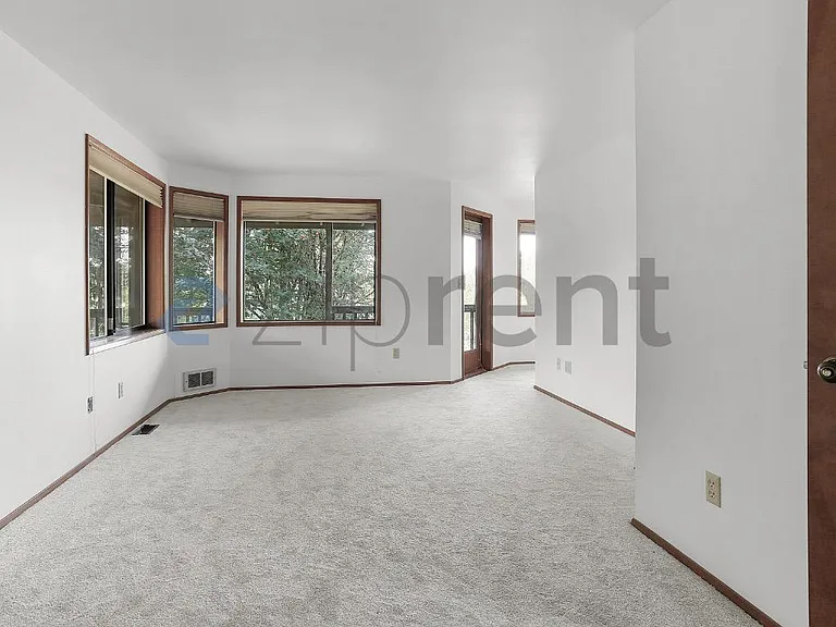 10655 Woodinville Redmond Rd NE — Photo 16