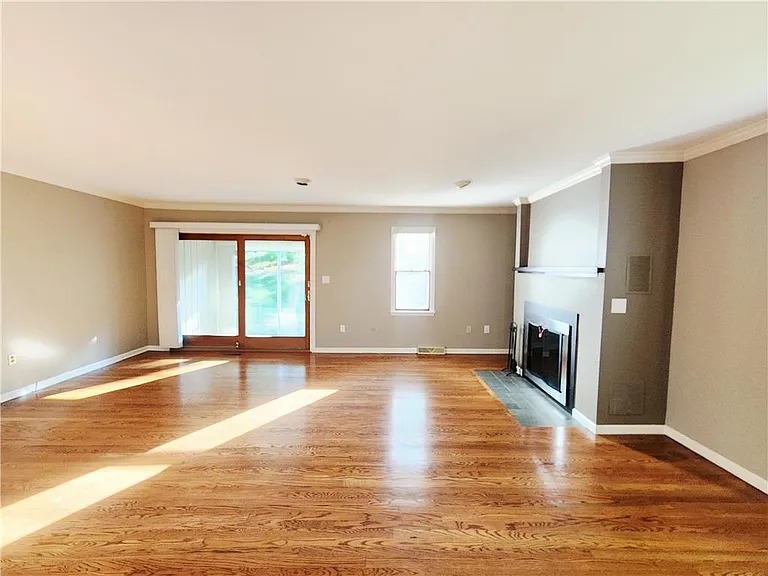 194 Springhouse Rd — Photo 22