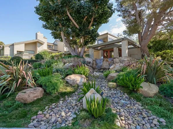 3211 Caminito Eastbluff Unit 10, La Jolla, CA 92037