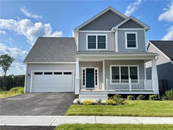 267 Seawynds Dr, North Kingstown, RI 02852