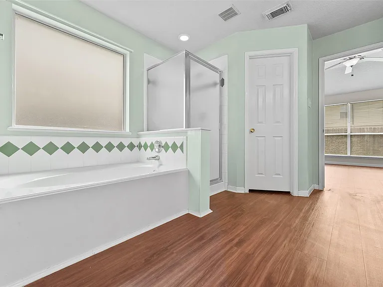 18223 Maple Arbor Ct — Photo 12