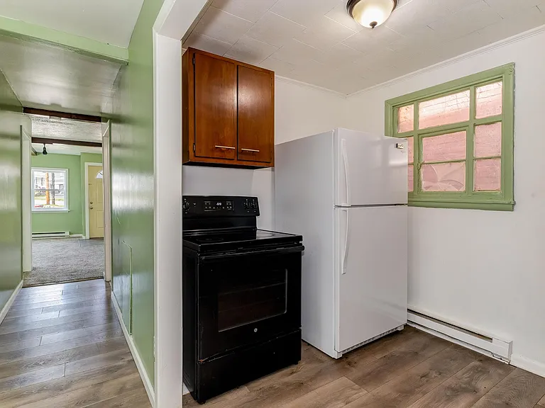 1052 3rd Ave #1 — Photo 9