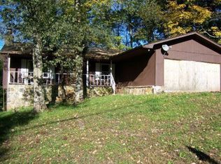 559 Melton Hill Dr, Clinton, TN 37716