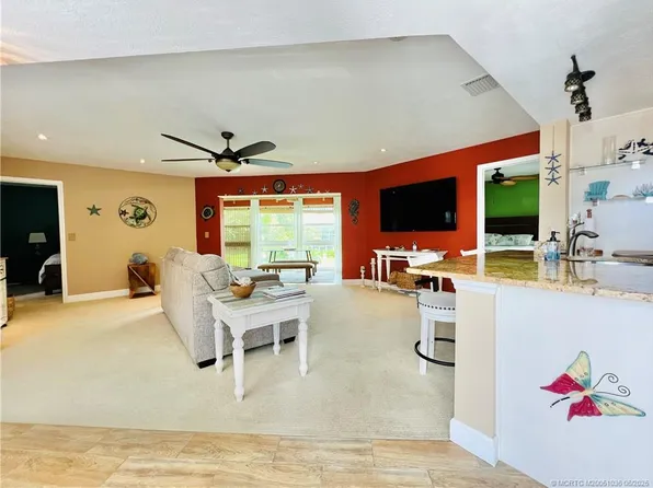 3236 SE Aster Ln APT M225, Stuart, FL 34994