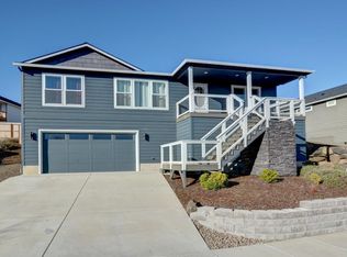 1013 Ruby Meadows Dr, Eagle Pt, OR 97524