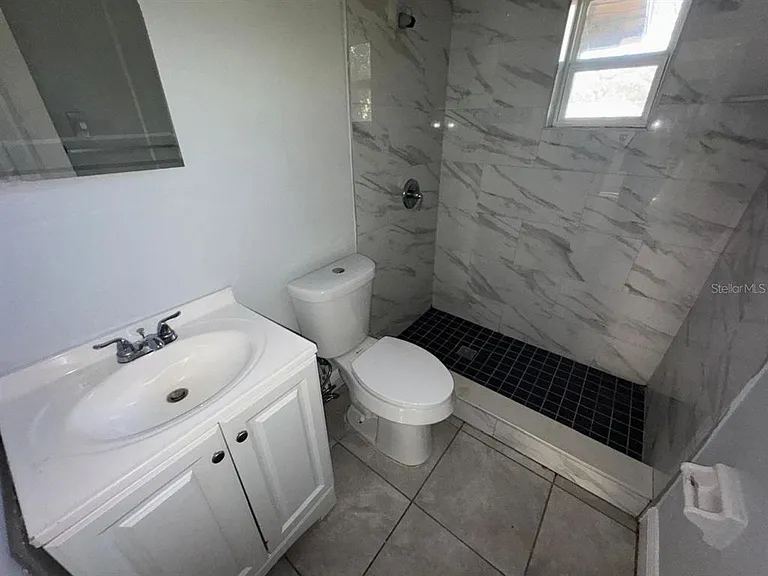 1392 King St #1392 — Photo 9