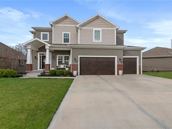 9300 N Overton Ave, Kansas City, MO 64157