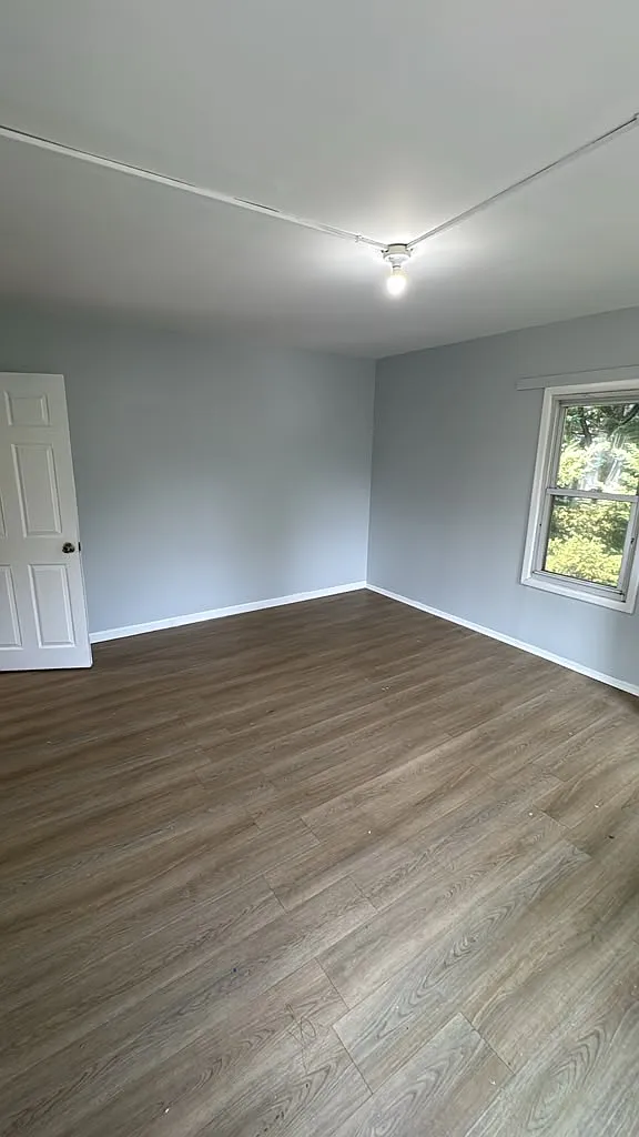 4 bed, 1600 sqft, $3,300 — Photo 3