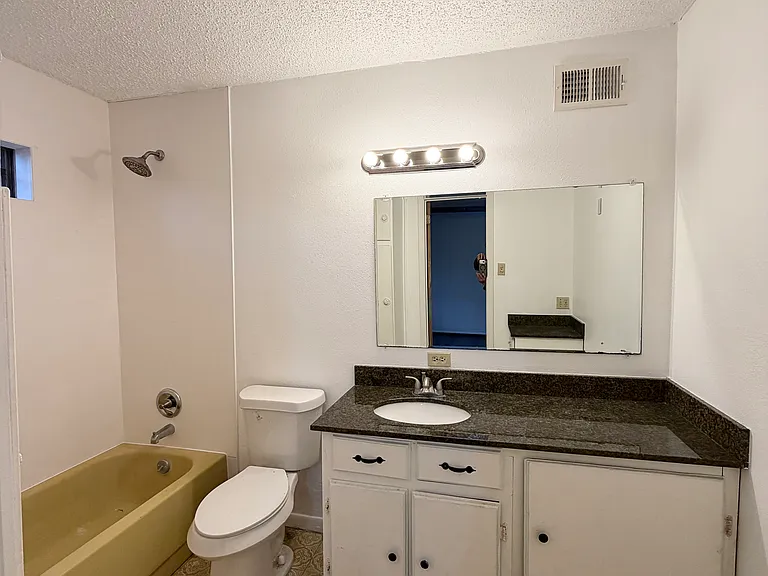 4502 Walzem Rd #2 — Photo 13