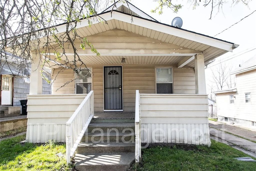 Real estate listing image