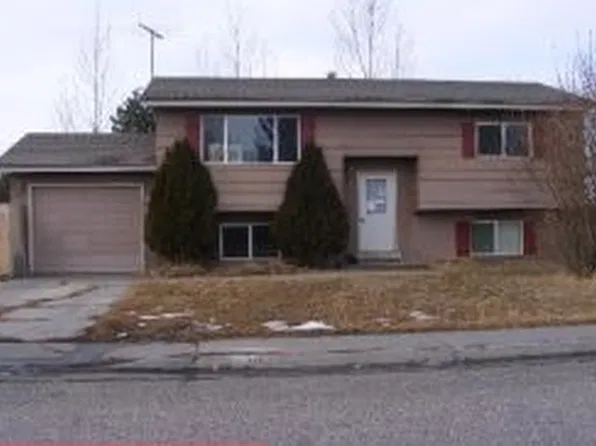 915 N Stevens Dr, Idaho Falls, ID 83401