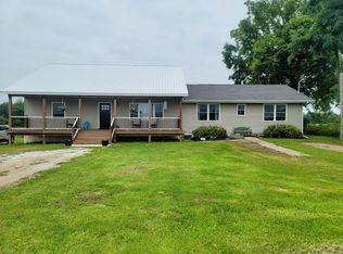 586 Dayburg Rd, Coldwater, MI 49036