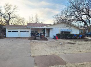 209 S Stephens St, Hobart, OK 73651