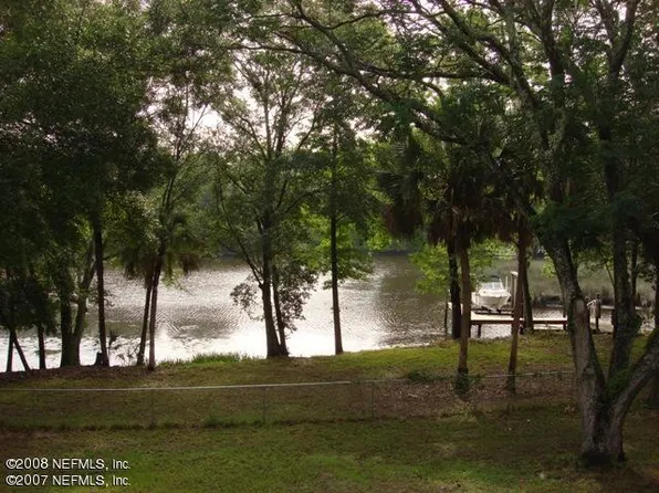 1629 BROOKSIDE Circle E, Jacksonville, FL 32207