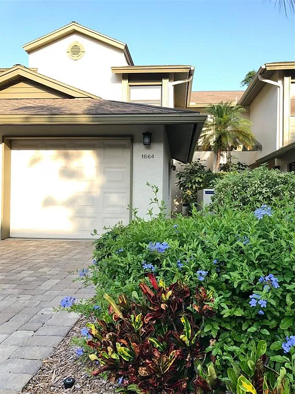 2 bed, 2.0 bath, 1712 sqft, $2,950 — Photo 1