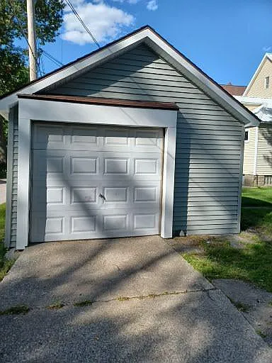 3913 Electric Ave — Photo 3