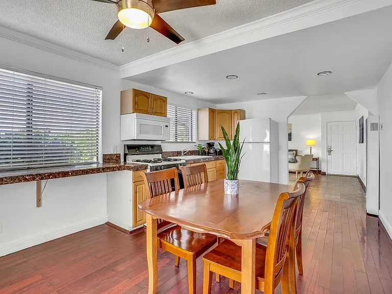 2 BRS Kitchen