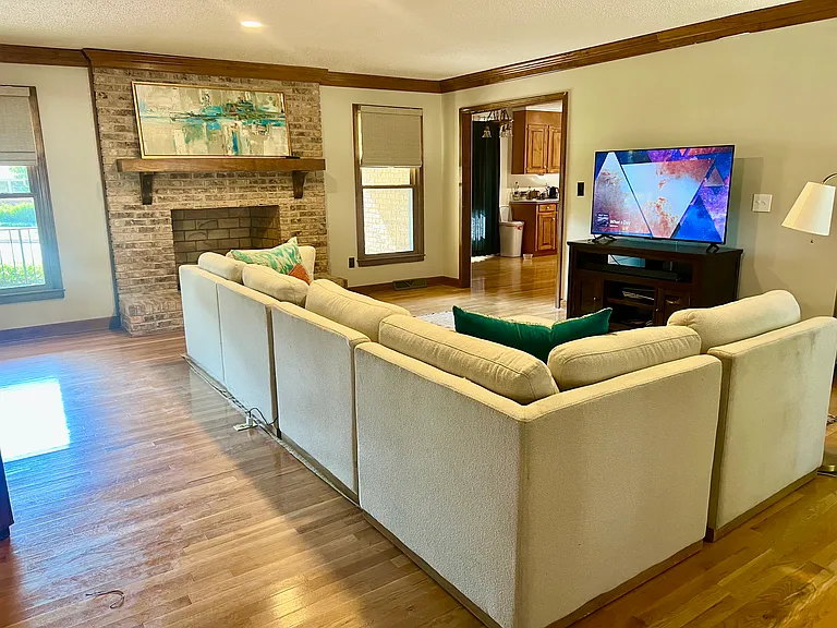 Meredith Ln — Photo 7